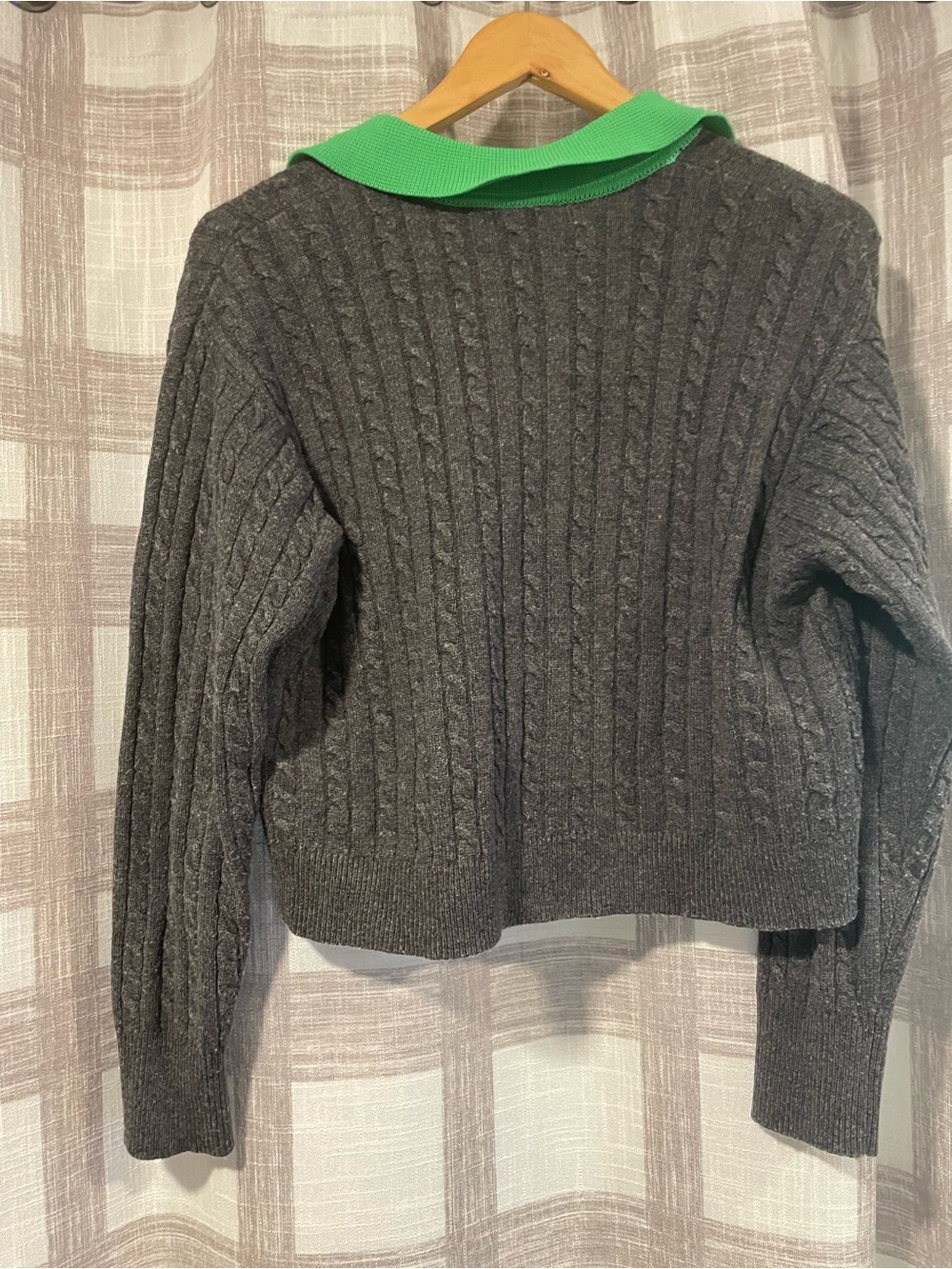 Sandro Gray Cable-Knit Sweater with Bright Green Polo Collar - Picture 8 of 8